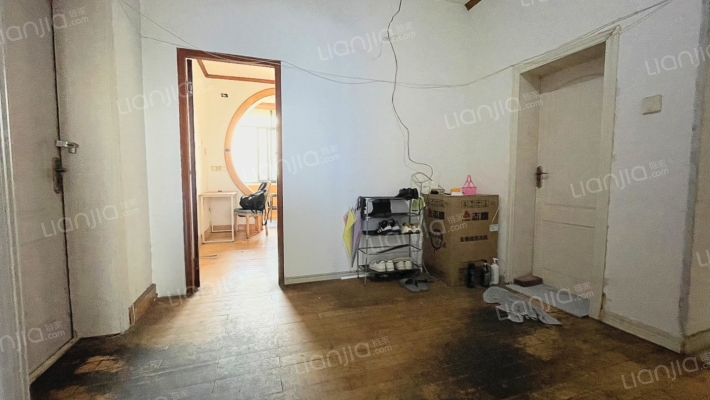 人民中路三段14号院二手房实景图