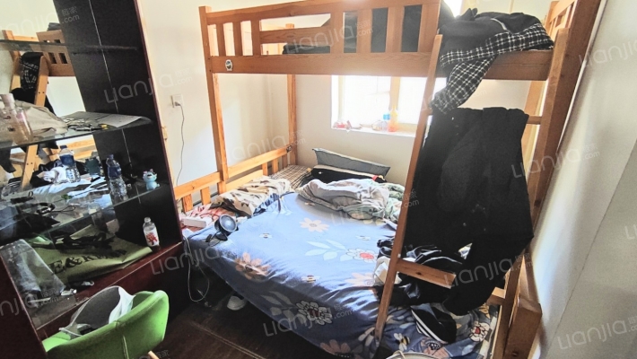 青松里二手房实景图