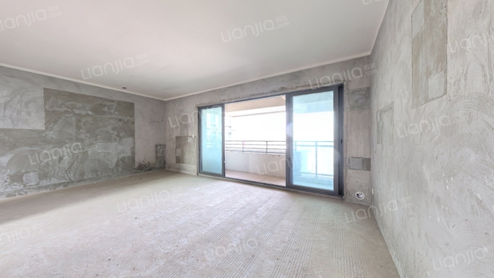 龙兴国际生态新城天誉二手房实景图