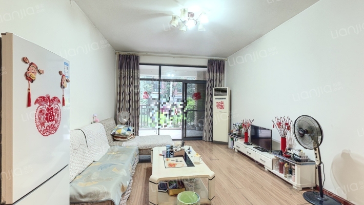 艺锦湾三期二手房实景图