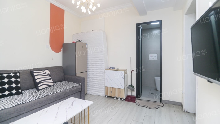 龙阳小区二手房实景图