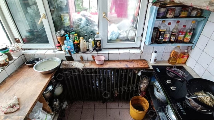 水磨沟区帕米尔街新疆煤建小区好房出售。-厨房