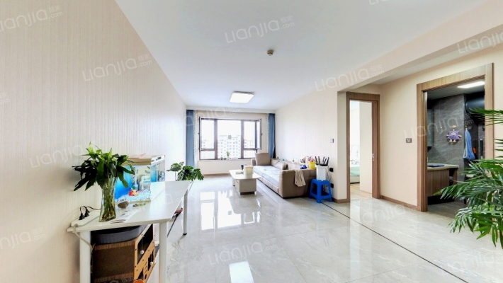 万科北宸之光二手房实景图