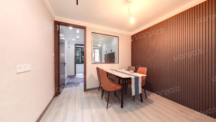 建新小区二手房实景图