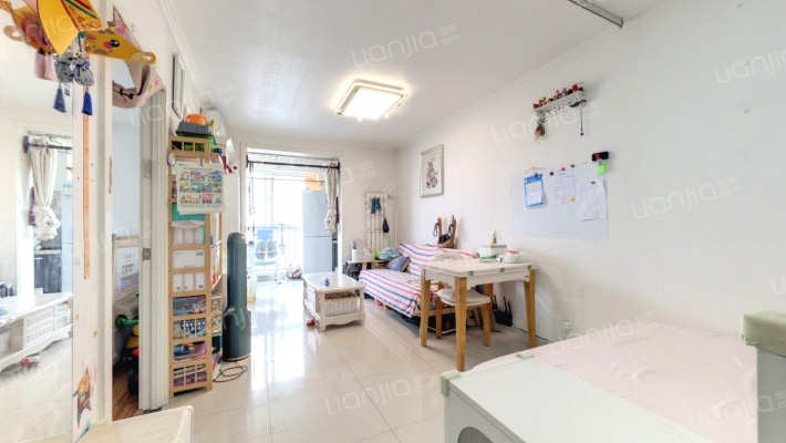 彩虹城四区二手房实景图