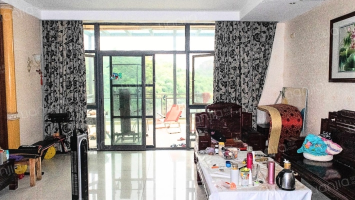 中安翡翠湖二手房实景图