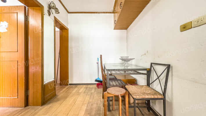 金龙花苑玫瑰园二手房实景图