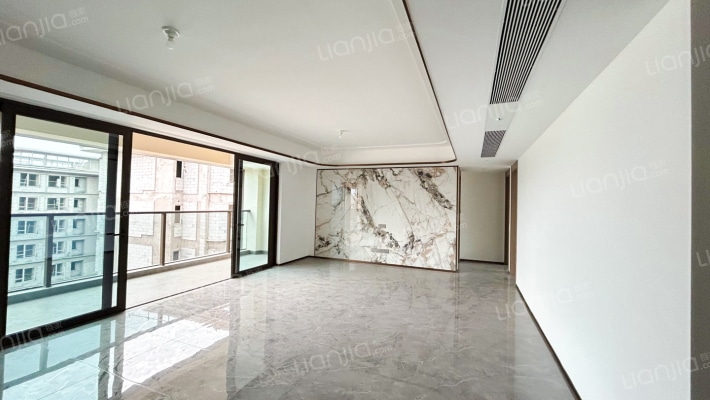 招商渝天府泱镜二手房实景图