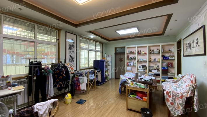 阁老坟居委会二手房实景图