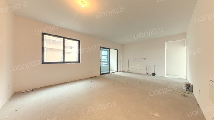 和信孔雀天成二手房实景图