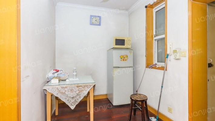 新汾小区二手房实景图