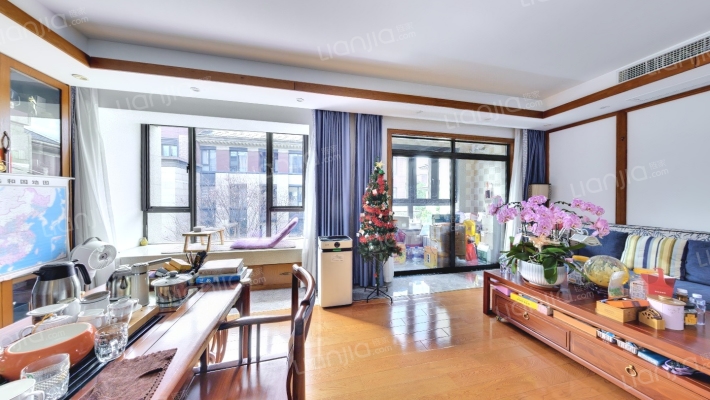 融信铂湾二手房实景图