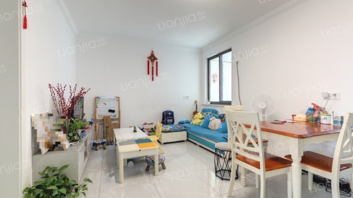 劳动街201号二手房实景图