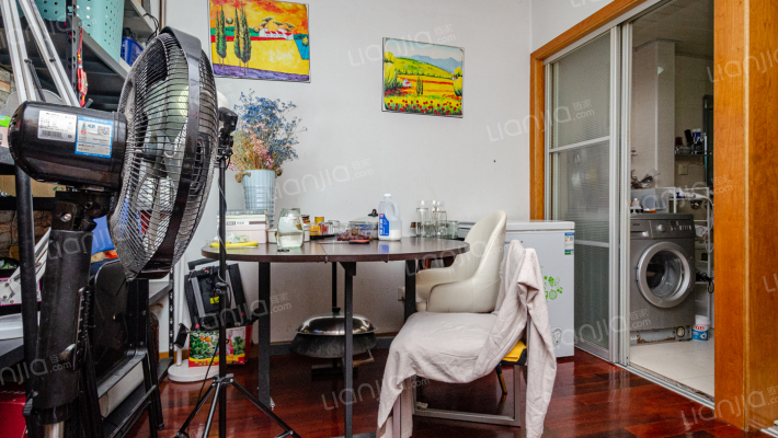 新泾七村二手房实景图