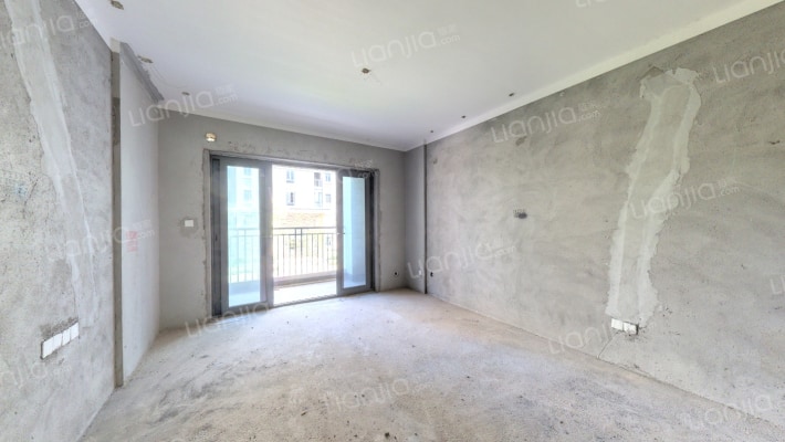 恒大半山悦府二手房实景图