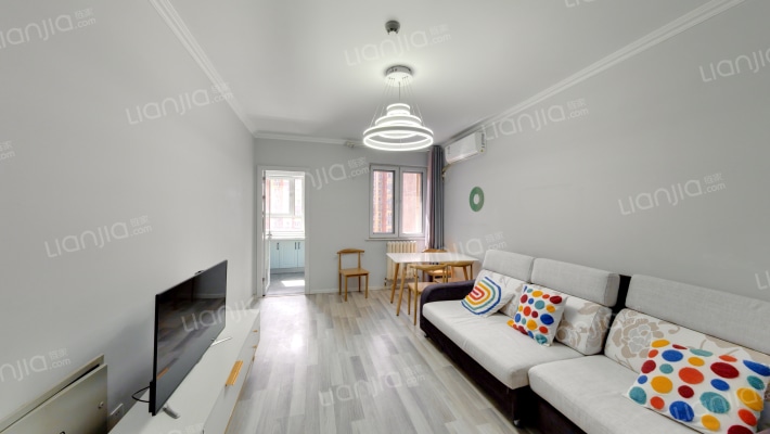 龙冠冠华苑萱草园二手房实景图