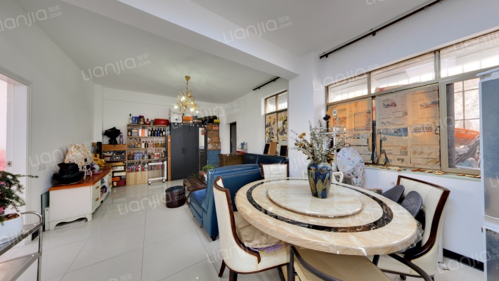 国雄楼二手房实景图