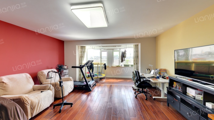 鹏莱花园二手房实景图