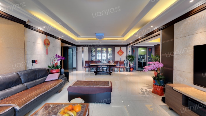 卓越维港南区二手房实景图