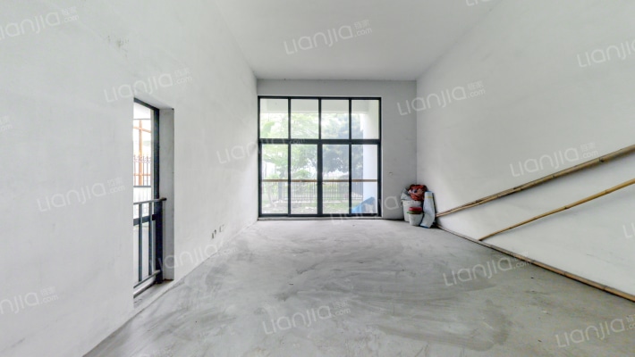 凯德泊宫二手房实景图