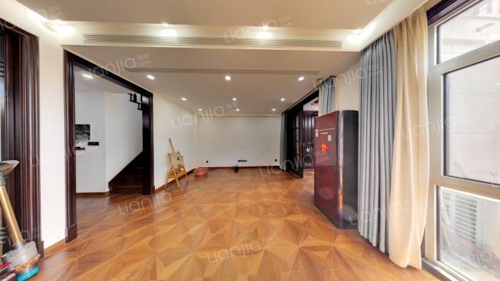 龙湖阳光城云峰原著B14二手房实景图