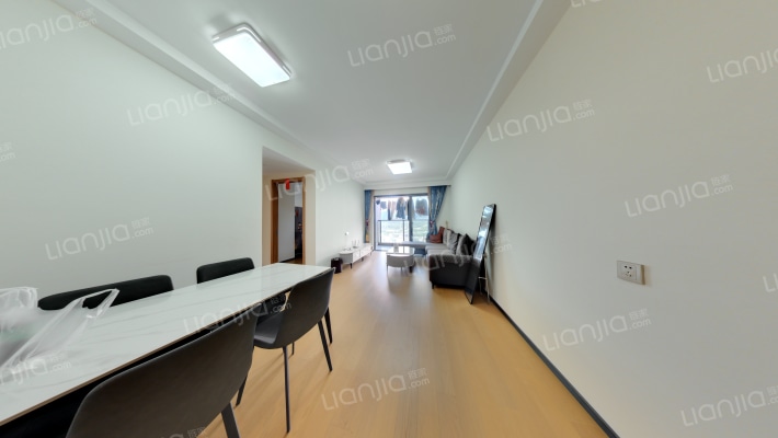 卓越蔚蓝铂樾府（普通住宅）二手房实景图