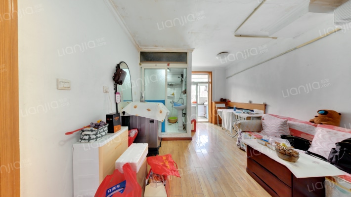 华南沃尔玛六平路二手房实景图