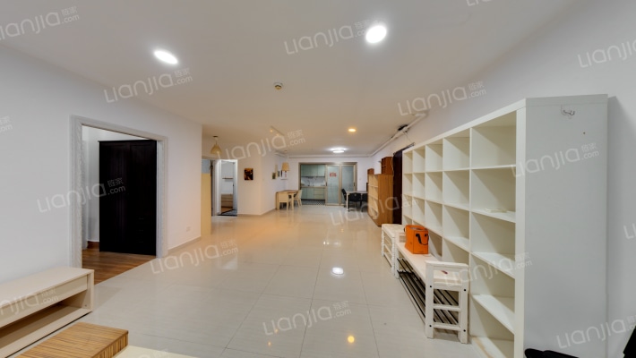 擎天华庭二手房实景图