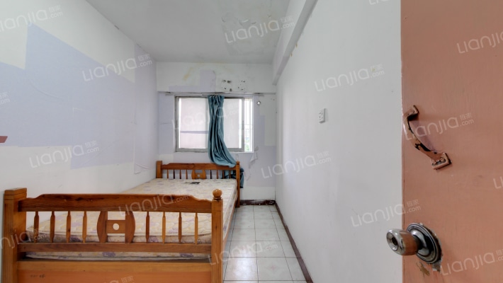 爱地花园二手房实景图