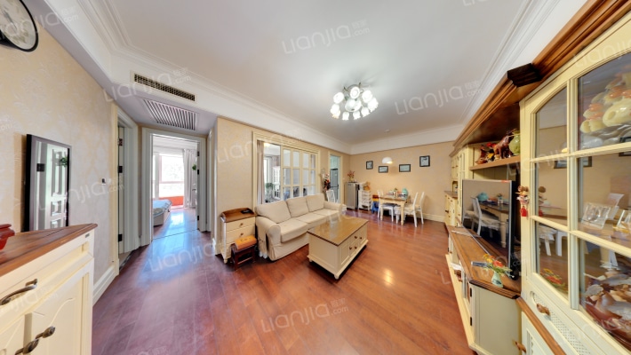 亿达普罗旺斯二手房实景图