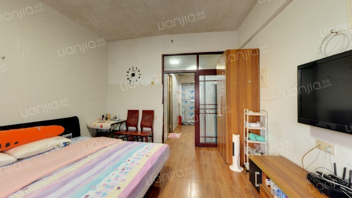 威斯广场星际公寓二手房实景图