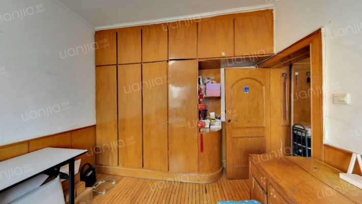 兴工街二手房实景图