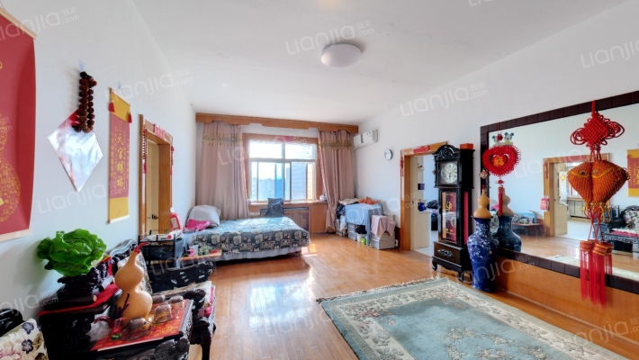 抱龙山庄二手房实景图