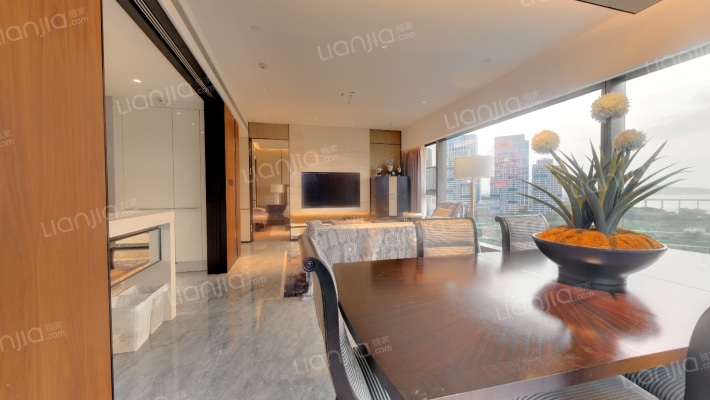 前海鸿荣源中心·胤璞二手房实景图