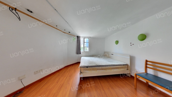 南油A区二手房实景图