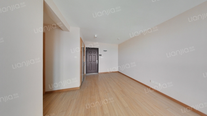 万科翡翠之光1期B区二手房实景图