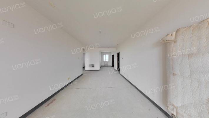 首创国际半岛雪莱小镇二手房实景图