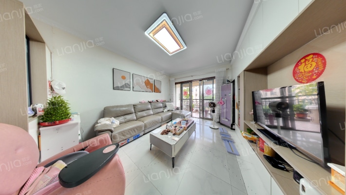 卓越城市中心花园二手房实景图