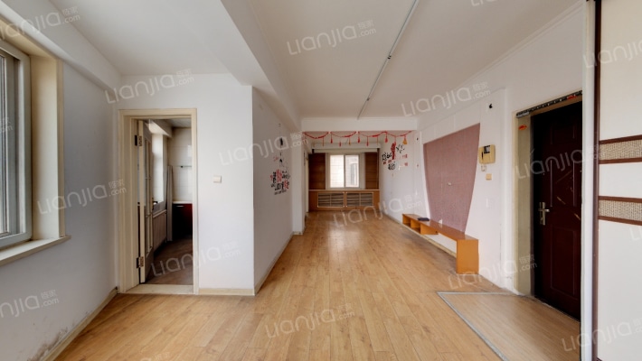 亿海大厦二手房实景图