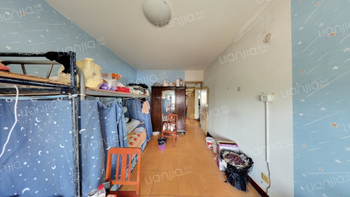 公交大楼二手房实景图