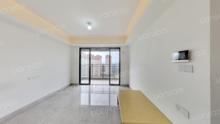 美的峯境二手房实景图