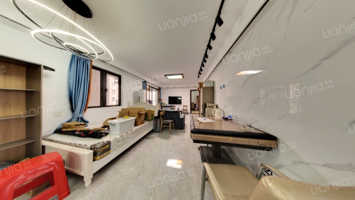 保利香槟苑二手房实景图