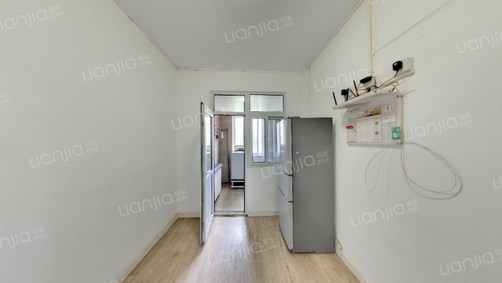 建功东里二手房实景图