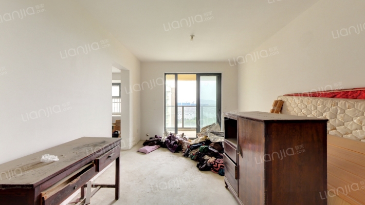 西渚花苑北区二手房实景图