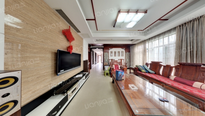 森林别墅二手房实景图