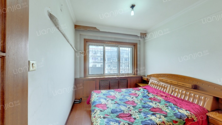 一农机小区二手房实景图