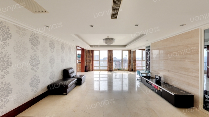 光彩国际公寓二手房实景图