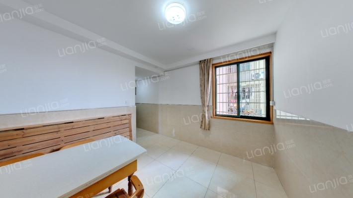 阮家居二手房实景图