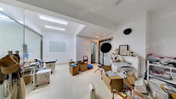 财富广场二手房实景图