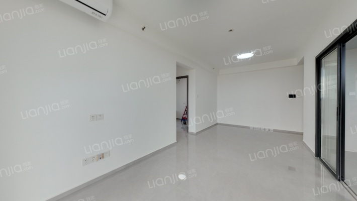 悦峰尚府二手房实景图